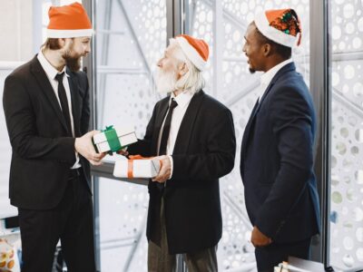 Joulupukin paklka on verotettavaa ansio tuloa